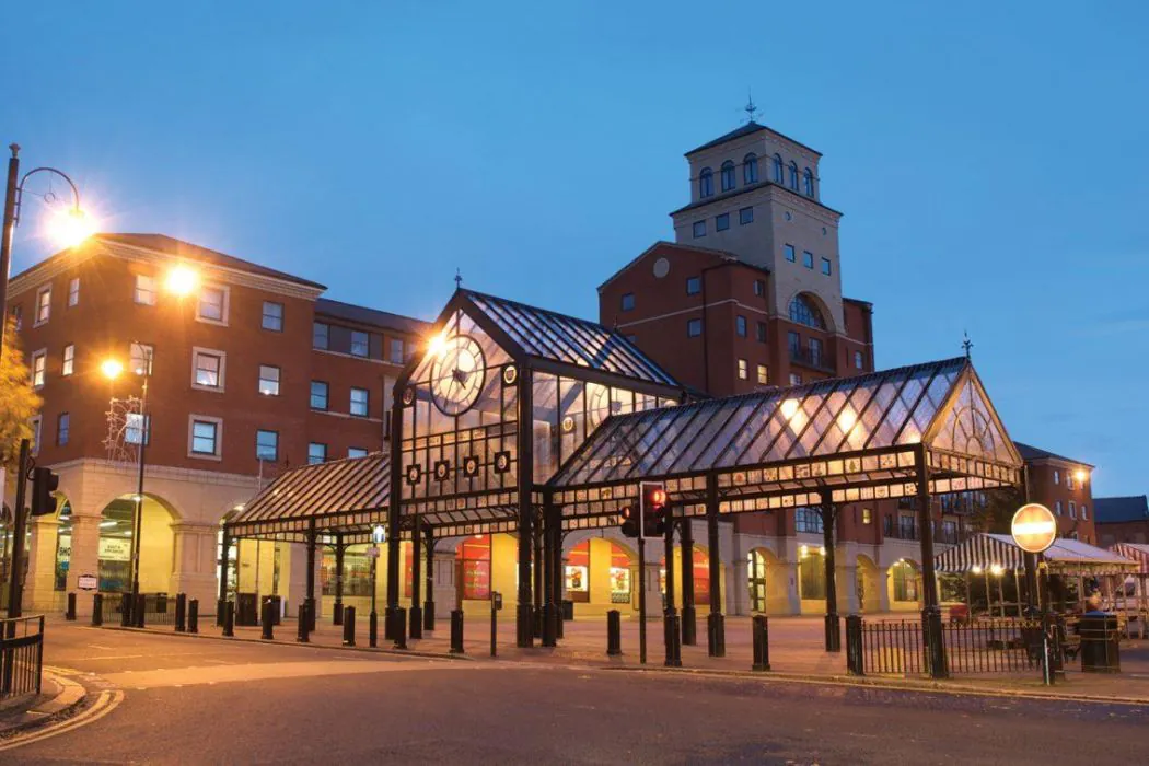 Colonnade Canopy at Wolverhampton Market Place – Broxap