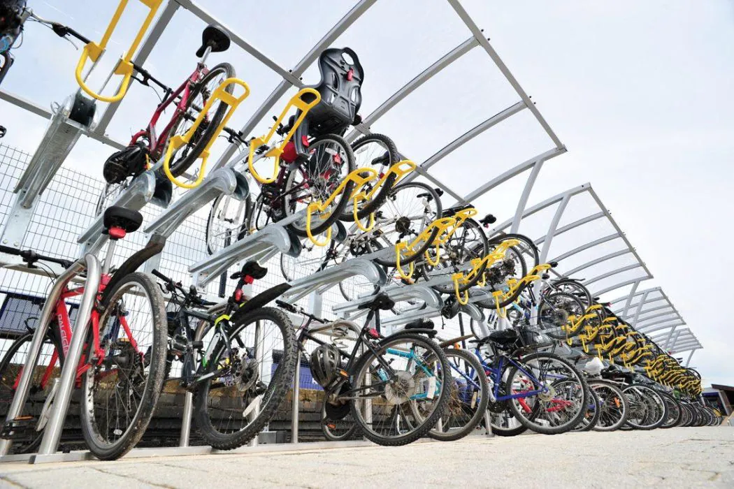 Two Tier Cycle Parking at Didcot Parkway Station - Broxap
