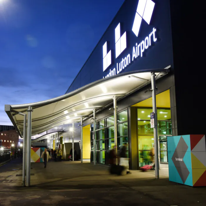 Luton Wave Pick-Up & Drop-Off Canopy - 2