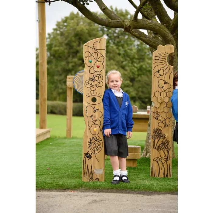 Sight & Colour Totem - 10