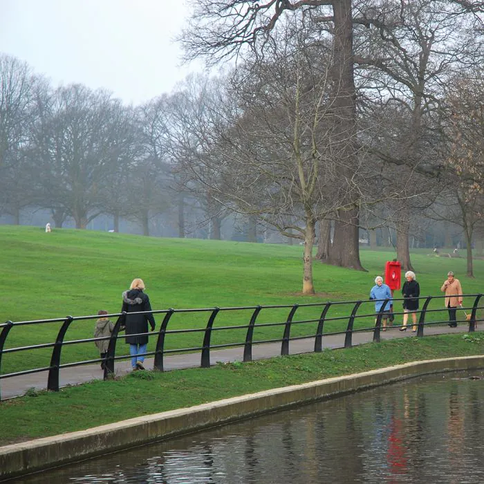 Quayside Curved Ductile Iron 3 Rail - 6