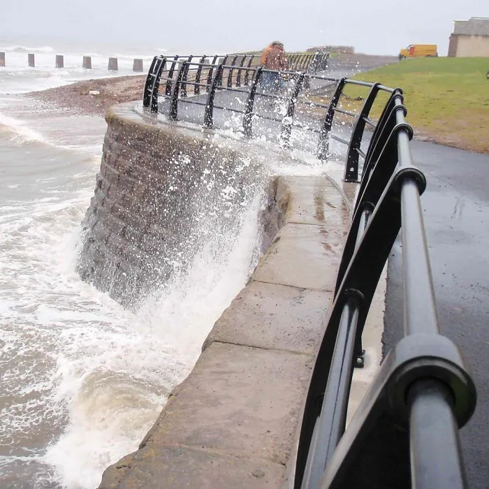 Quayside Curved PU 3 Rail - 10