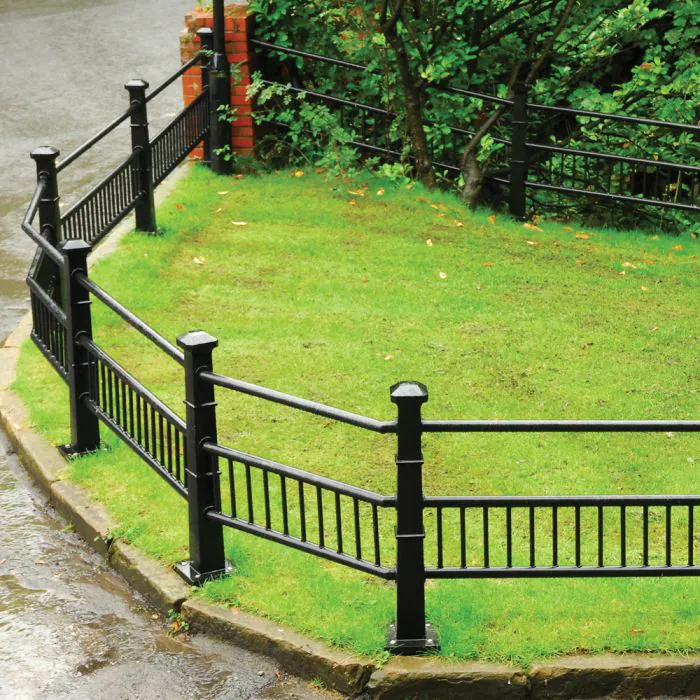 Promenade PU Panel Post - 4