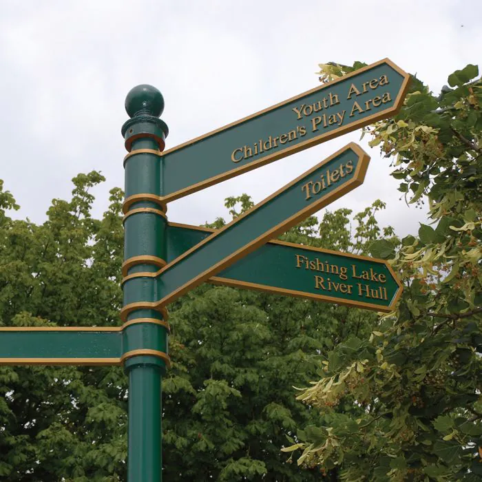 Woking Signage Column - 8