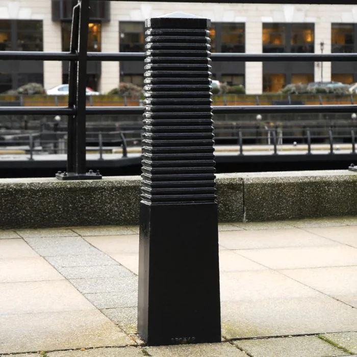 Oxford Cast Iron Bollard - 3