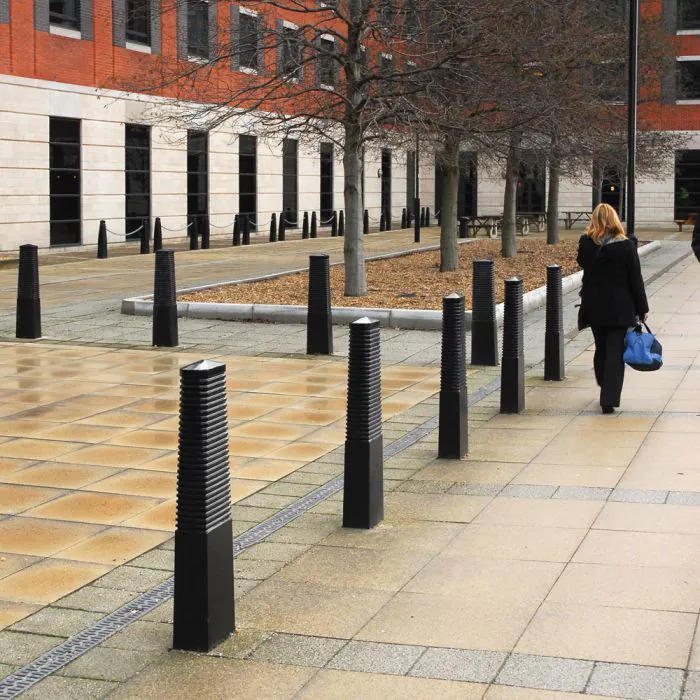 Oxford Cast Iron Bollard - 4