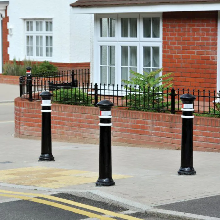 Manchester Cast Iron Bollard - 11