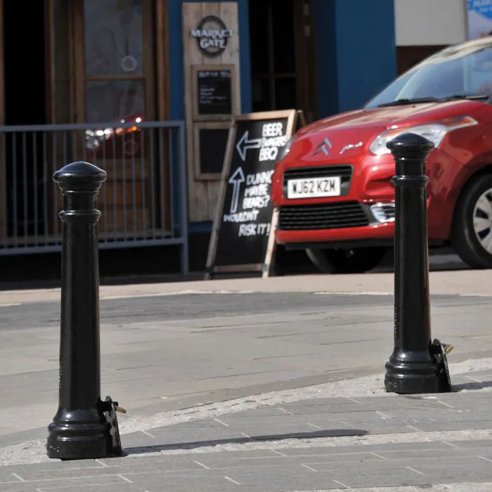 Manchester Cast Iron Bollard - 15