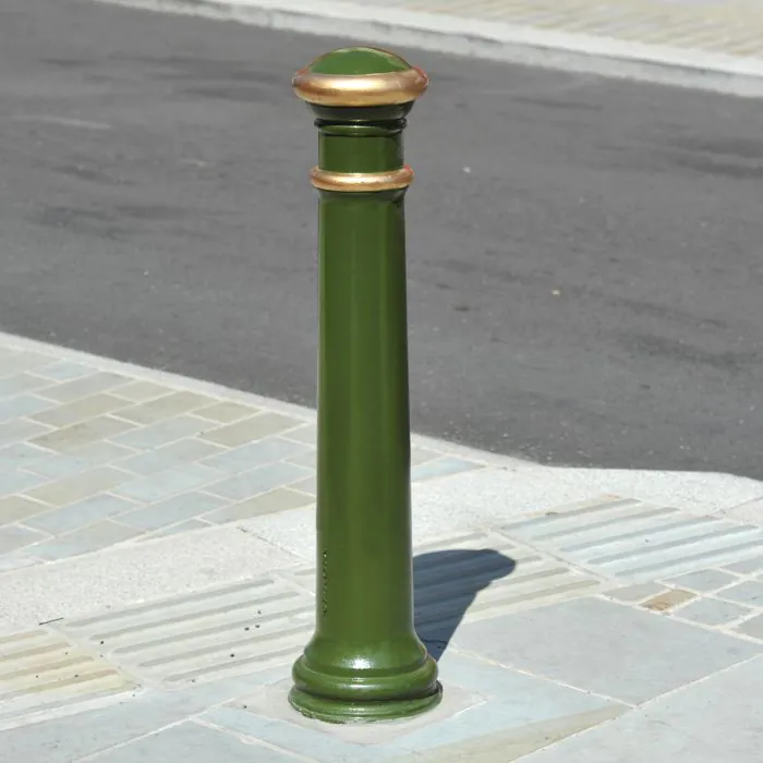 Manchester Cast Iron Bollard - 17