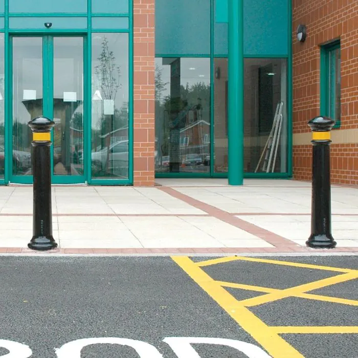 Cast Iron Manchester Bollard Root Fixed- Express - 4