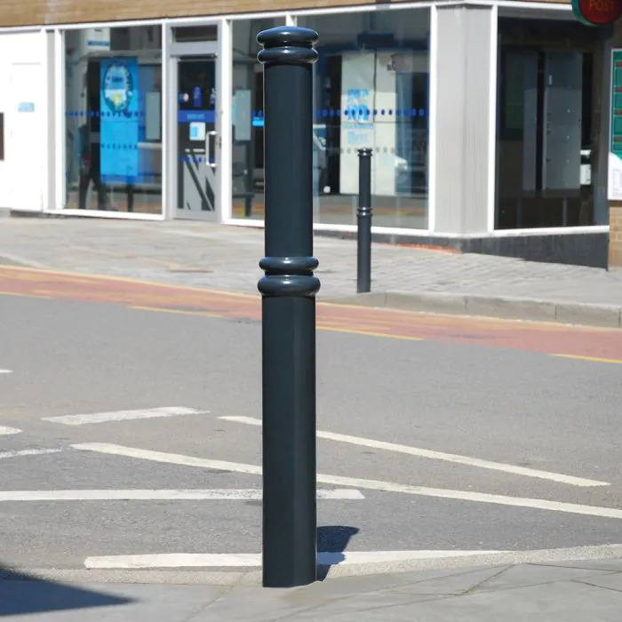 Llangefni PU Bollard