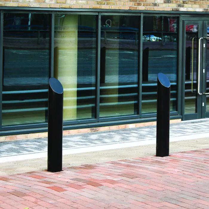 Llantrisant PU Bollard - 4