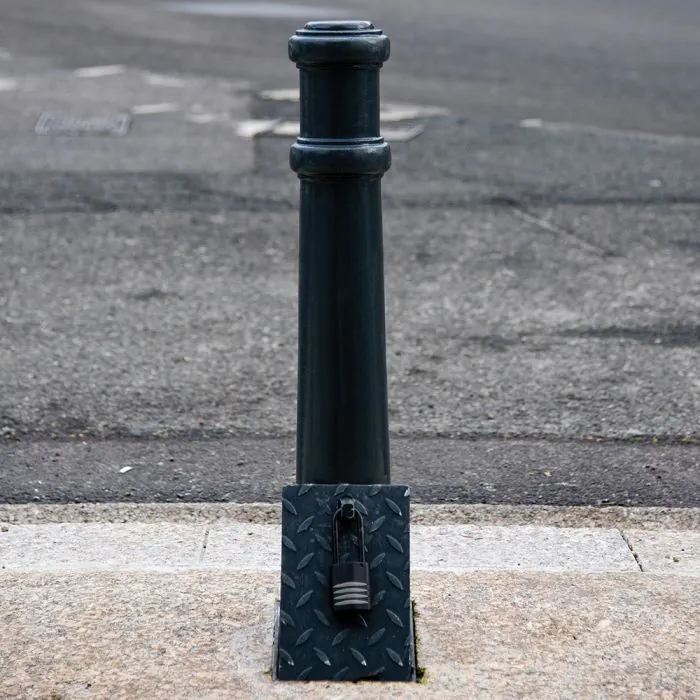 Sunningdale PU Bollard - 4