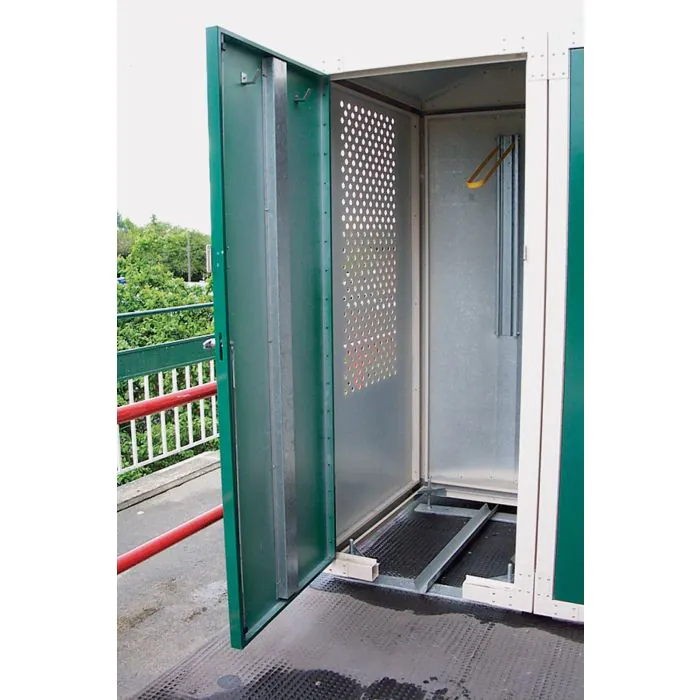 Sheffield Vertical Cycle Locker - 8