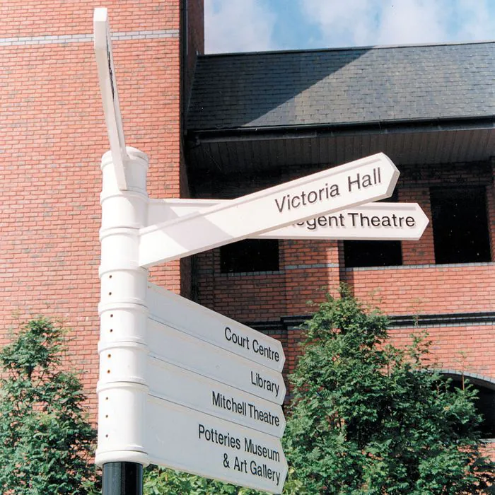 Trent Signage Column - 4