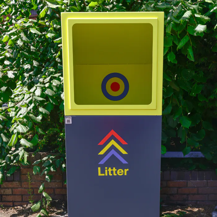 Big Mouth Target Wheelie Bin Housing 140L  - 2