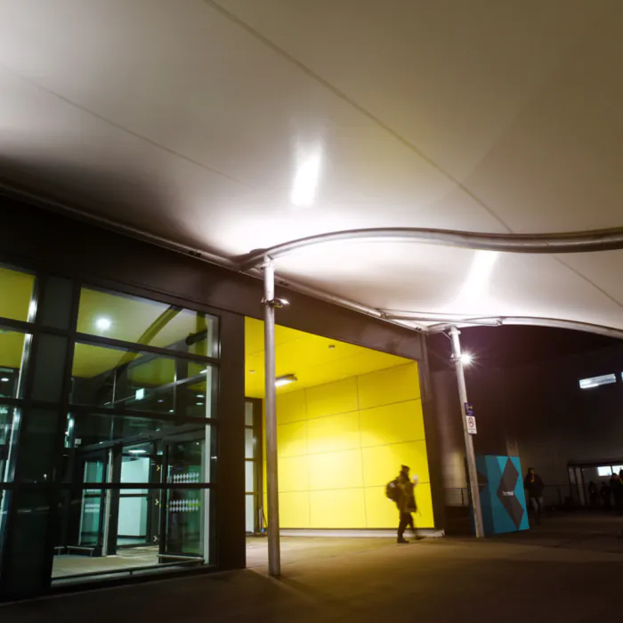Luton Wave Pick-Up & Drop-Off Canopy - 4