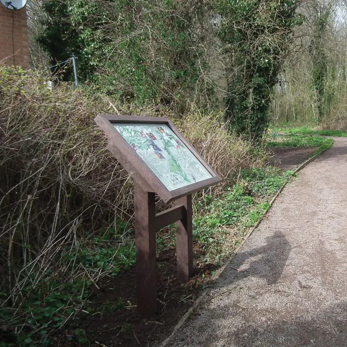 Hallaton Recycled Plastic Lectern - 5