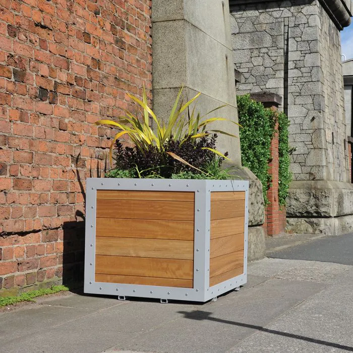 Bedlington Planter - 8