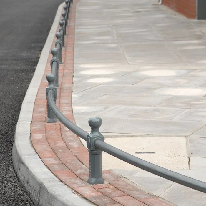 Montague PU Single Rail - 2