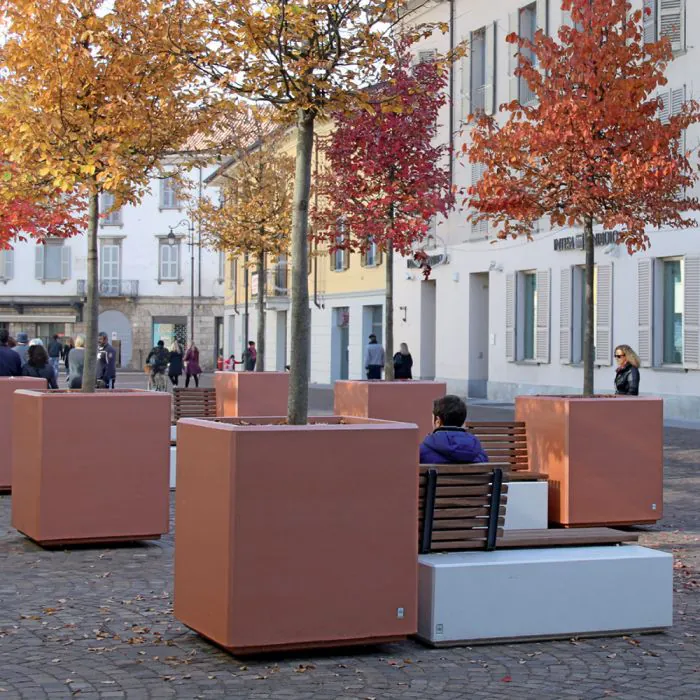 Andromeda Concrete Planter - 1