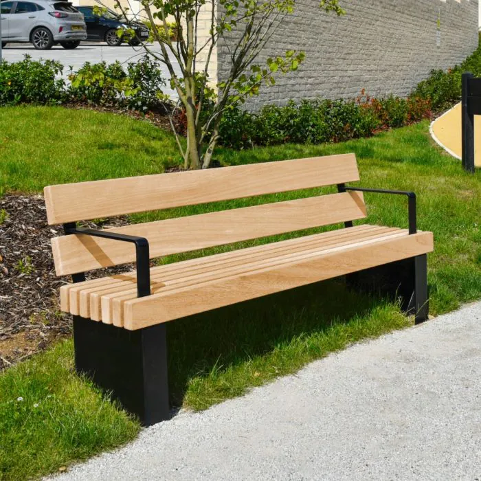 Litchard Seat - 3