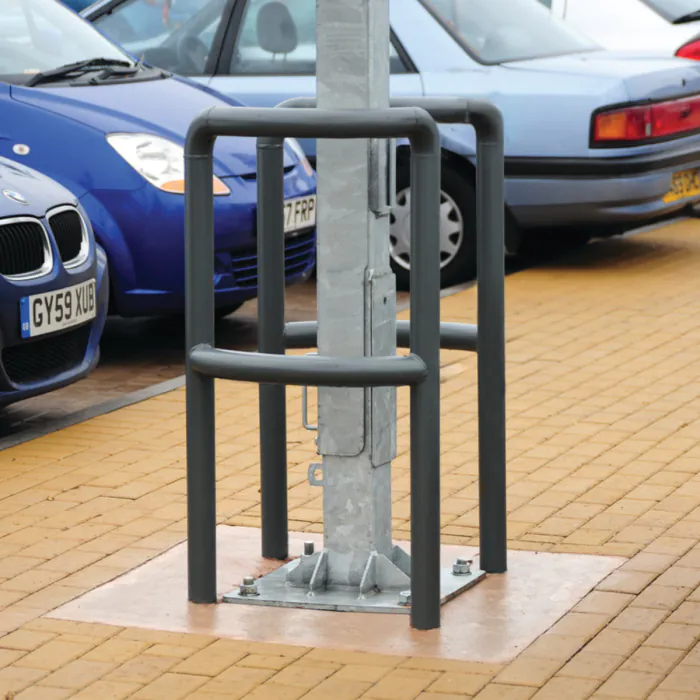 Split Lamp Post Protector - Express - 3