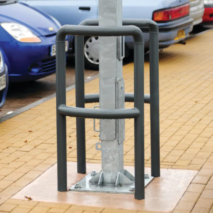 Lamp Post Protector - Split - 1