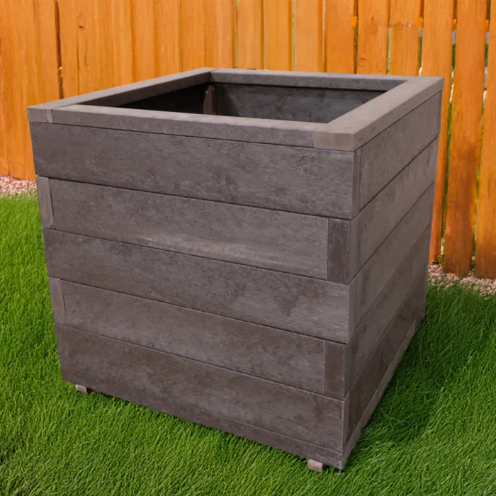 Alton Recycled Plastic Planter Alton Recycled Plastic Planter