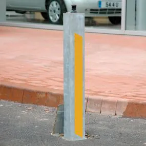 Manual Telescopic Post