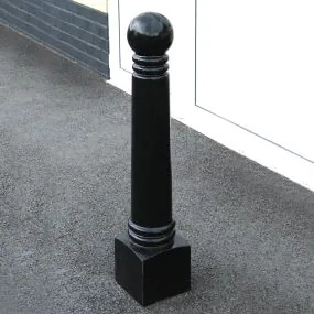 Callender Cast Iron Bollard