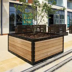 Bedlington Planter