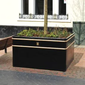 Basingstoke Planter