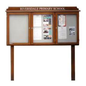 Triple Bay Oak Noticeboard (Displays 12 x A4 Sheets)