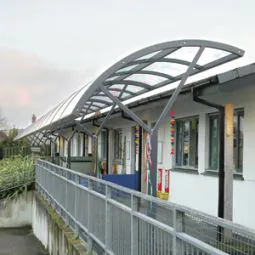 Asymmetric Castleford Walkway - St Breock Primary School Asymmetric Castleford Walkway - St Breock Primary School