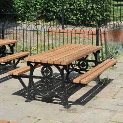 Eastgate Picnic Bench
