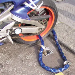 Retractable Shackle