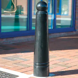 Edinburgh Cast Iron Bollard 1