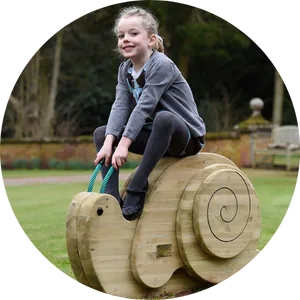 Play sculptures & totems