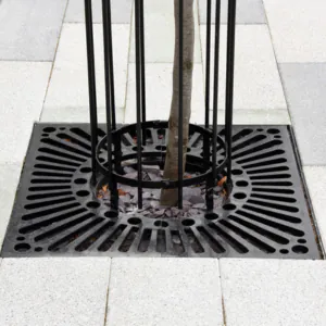 Black tree grille protection solution in situ